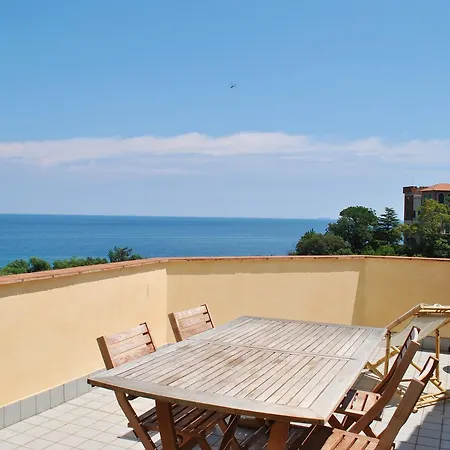 Luxury Design Villas With Pool And Sea View *